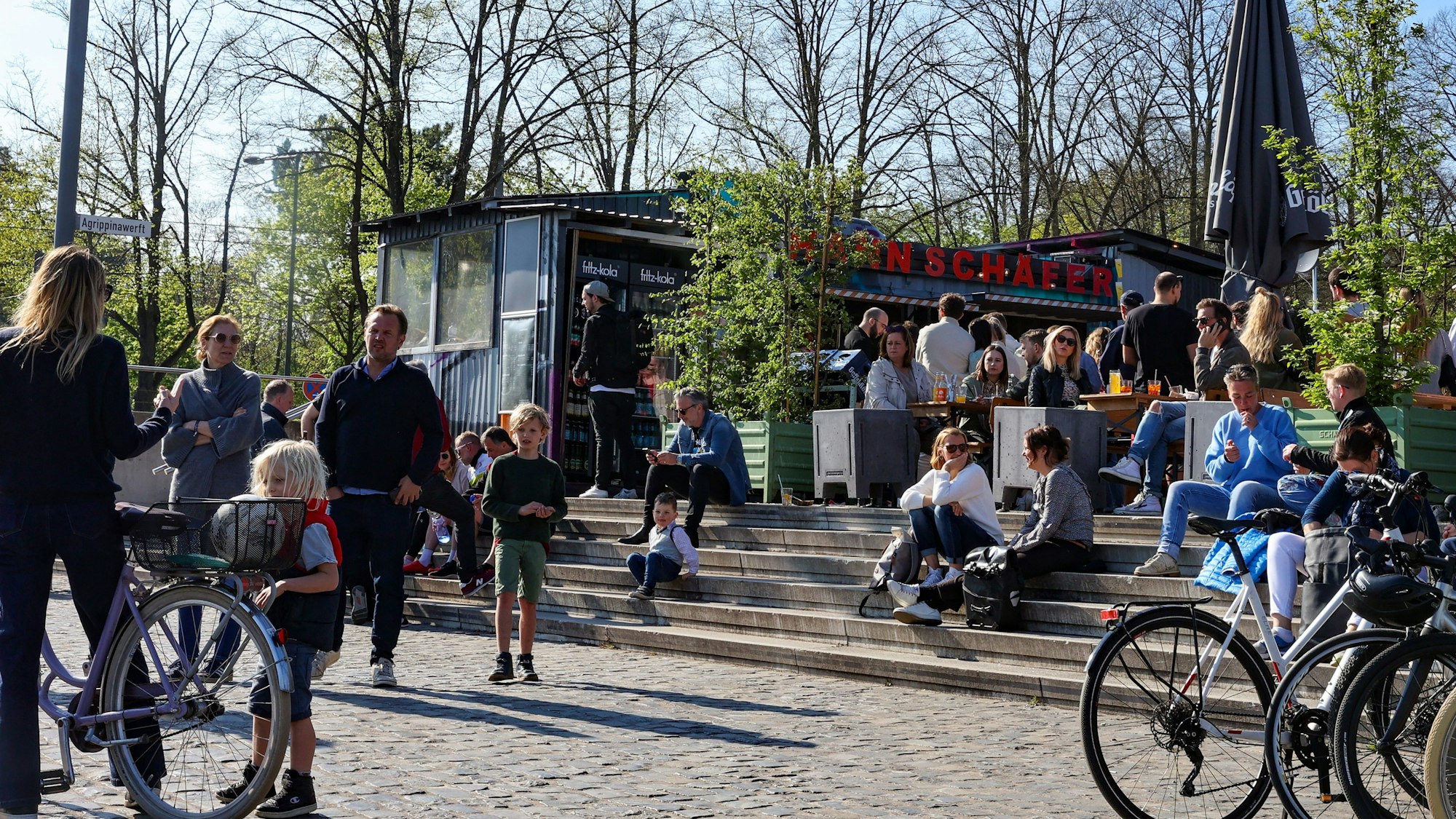 Außengastronomie und Biergarten Johann Schäfer am Rheinauhafen
Foto: