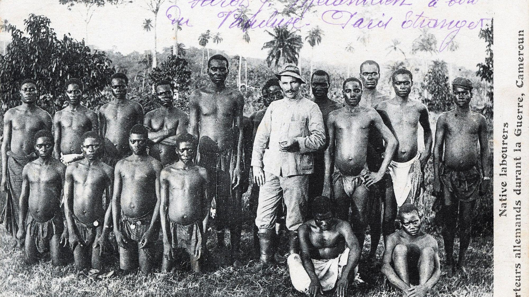 Die Vorstellungen der afrikanischen Bevölkerung basierten auf rassistischen Reiseberichten und Vorstellungen.