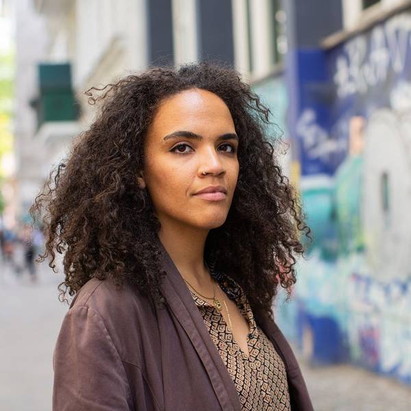Ciani Sophia Hoder