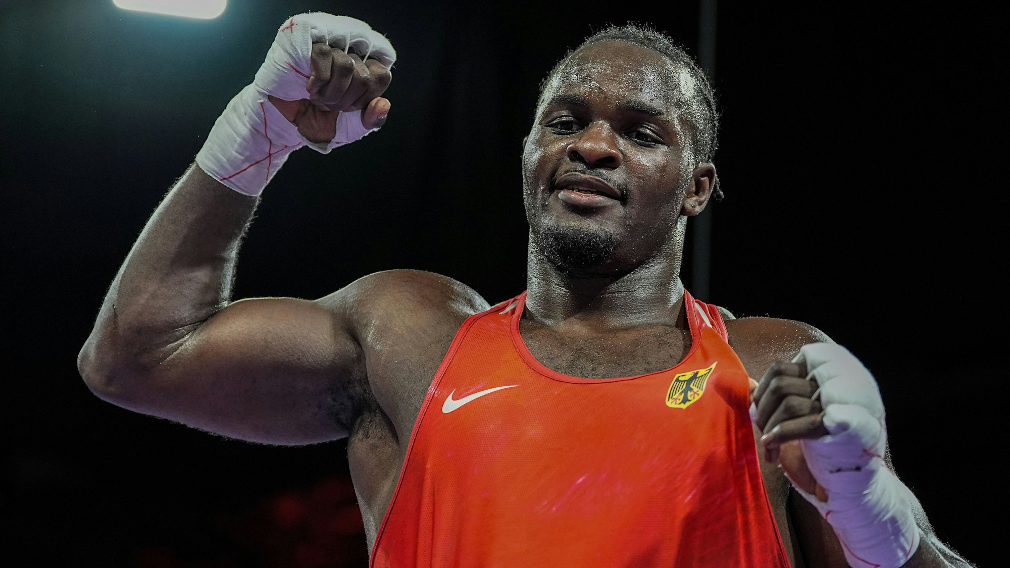 240729 -- PARIS, July 29, 2024 -- Nelvie Raman Tiafack of Germany celebrates after the men s 92kg preliminaries round of 16 of boxing at the Paris 2024 Olympic Games, Olympische Spiele, Olympia, OS in the North Paris Arena in Paris, France, on July 29, 2024. Jiang Wenyao PARIS2024FRANCE-PARIS-OLY-BOXING jiangwenyao PUBLICATIONxNOTxINxCHN