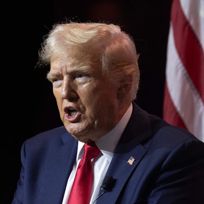 Trump bei einem Auftritt vor der nationalen Vereinigung schwarzer Journalisten in Chicago.