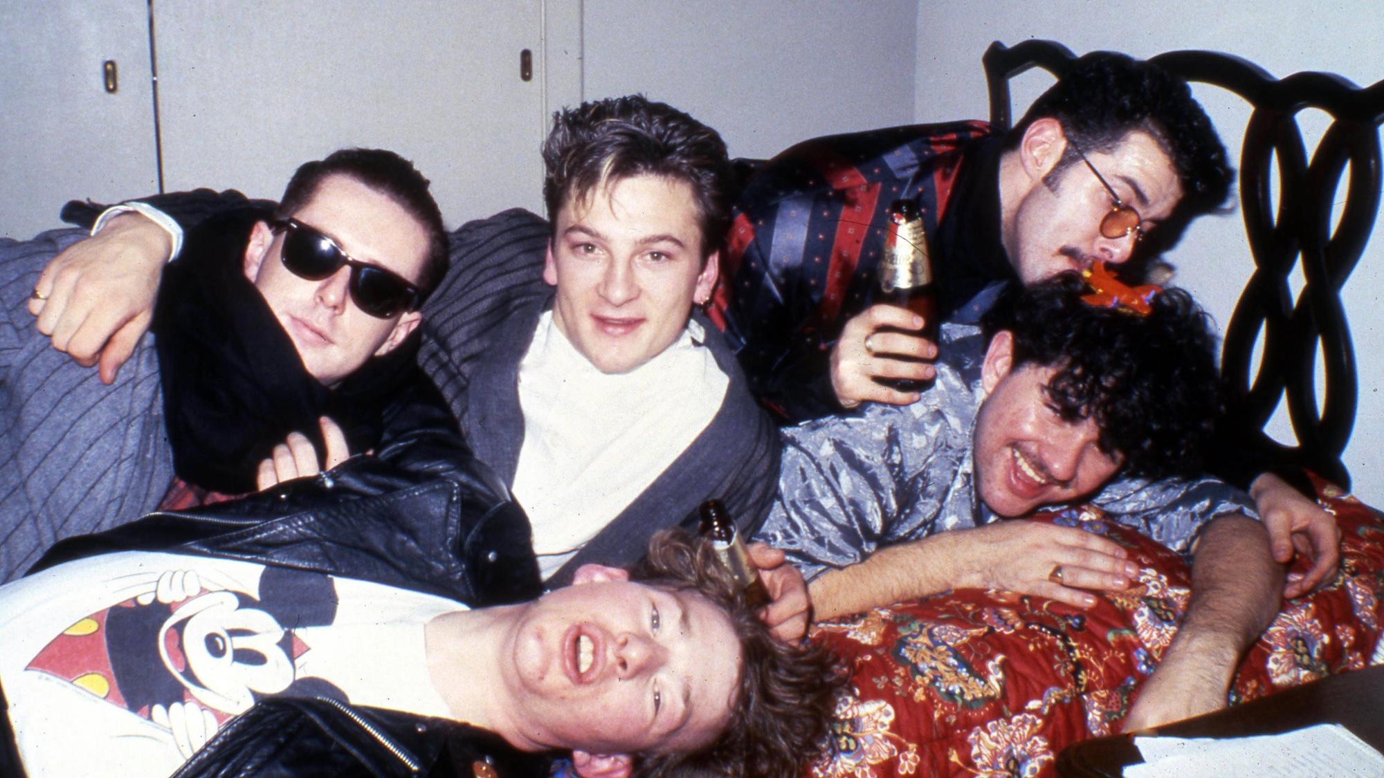 Frankie Goes to Hollywood feiern.