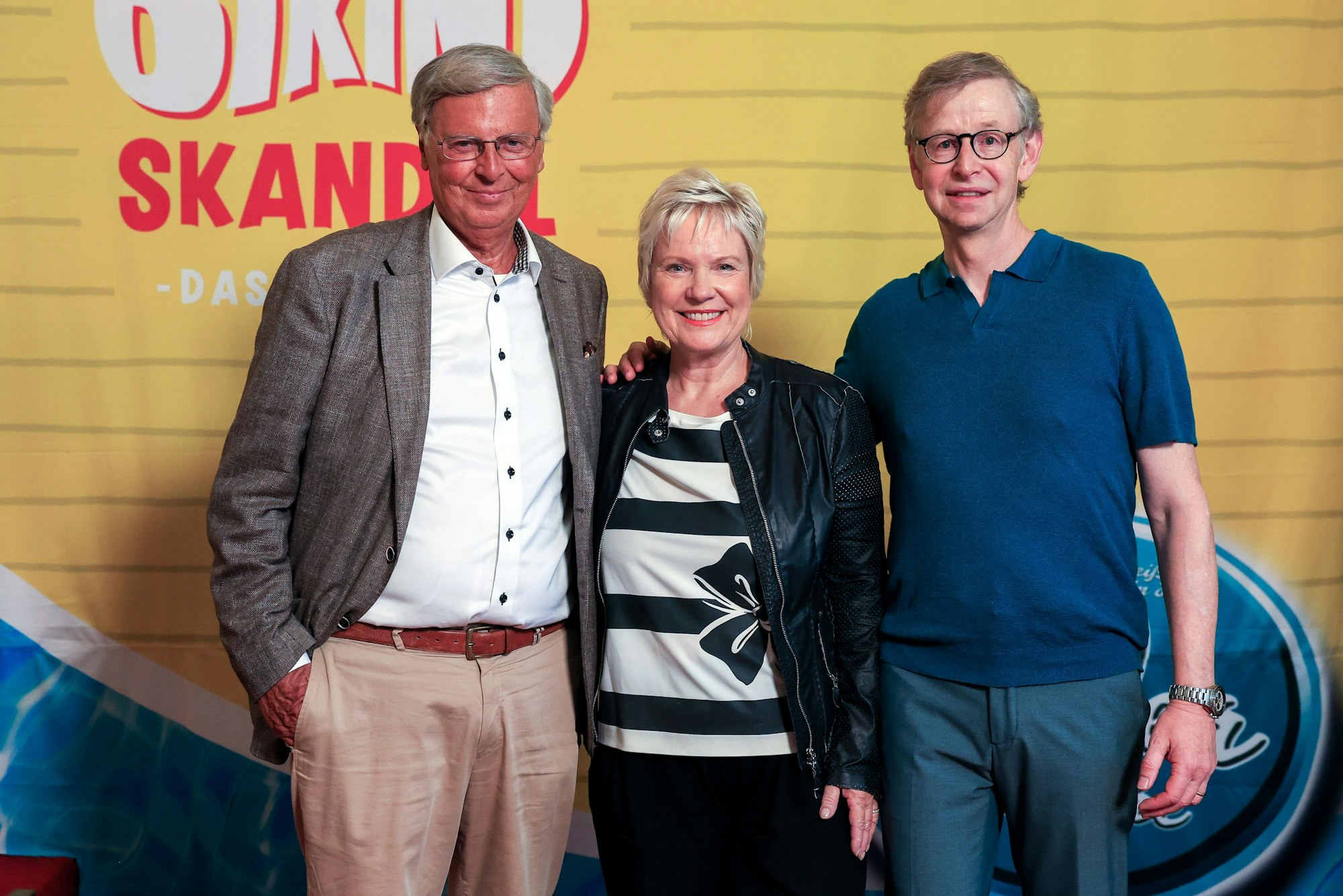 Wolfgang Bosbach, Birgit Lechtermann und Ingo Kersting vor einer Fotowand
