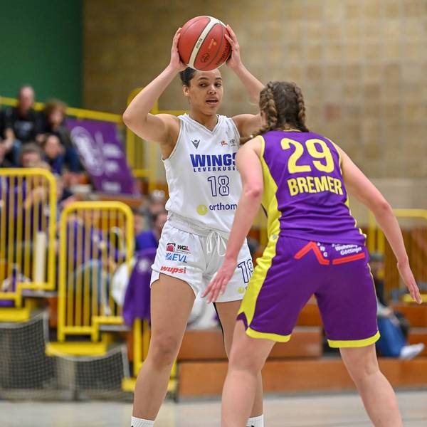 1. Damen Basketball Bundesliga: Orthomol WINGS Leverkusen vs. Medical Instinct Veilchen BG 74, 09.03.2024 Olivia Okpara Orthomol WINGS Leverkusen 18, 1. Damen Basketball Bundesliga: Orthomol WINGS Leverkusen vs. Medical Instinct Veilchen BG 74 am 09.03.2024 in der Sporthalle Werner-Heisenberg-Gymnasium in Opladen Nordrhein-Westfalen *** 1 Womens Basketball Bundesliga Orthomol WINGS Leverkusen vs Medical Instinct Veilchen BG 74, 09 03 2024 Olivia Okpara Orthomol WINGS Leverkusen 18 , 1 Womens Basketball Bundesliga Orthomol WINGS Leverkusen vs Medical Instinct Veilchen BG 74 on 09 03 2024 at the Sporthalle Werner Heisenberg Gymnasium in Opladen Nordrhein Westfalen Copyright: xBEAUTIFULxSPORTS/Mueller-Laschetx