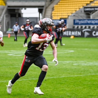 Jannik Lörcks Cologne Centurions gegen Madrid Bravos Spielfotos 15.06.2024 Jannik Lörcks Cologne Centurions, ELF, Week 4, Cologne Centurions gegen Madrid Bravos am 15. Juni 2024 im Tivoli Aachen, Endstand 25:34. *** Jannik Lörcks Cologne Centurions vs Madrid Bravos Match Photos 15 06 2024 Jannik Lörcks Cologne Centurions , ELF, Week 4, Cologne Centurions vs Madrid Bravos on June 15, 2024 at Tivoli Aachen, Final Score 25 34