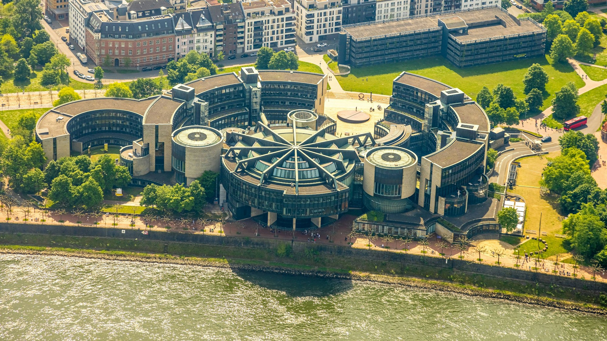 Blick auf den Düsseldorfer Landtag. (Archivfoto)