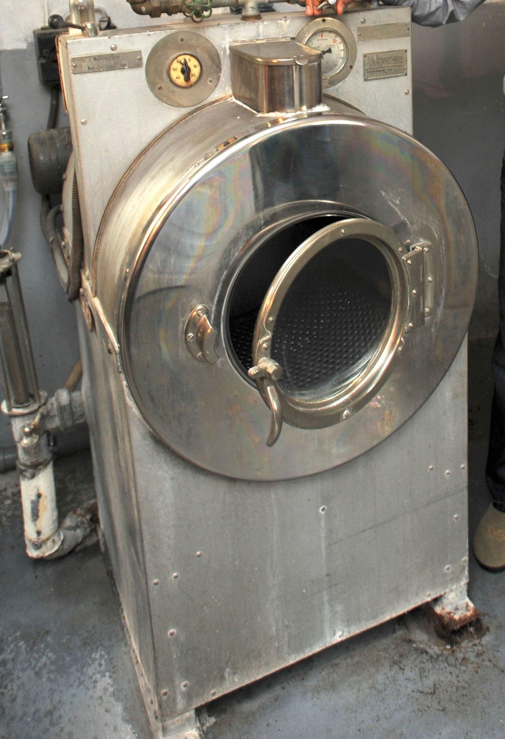 Das war die älteste Waschmaschine Leverkusens. Foto: Ralf Krieger