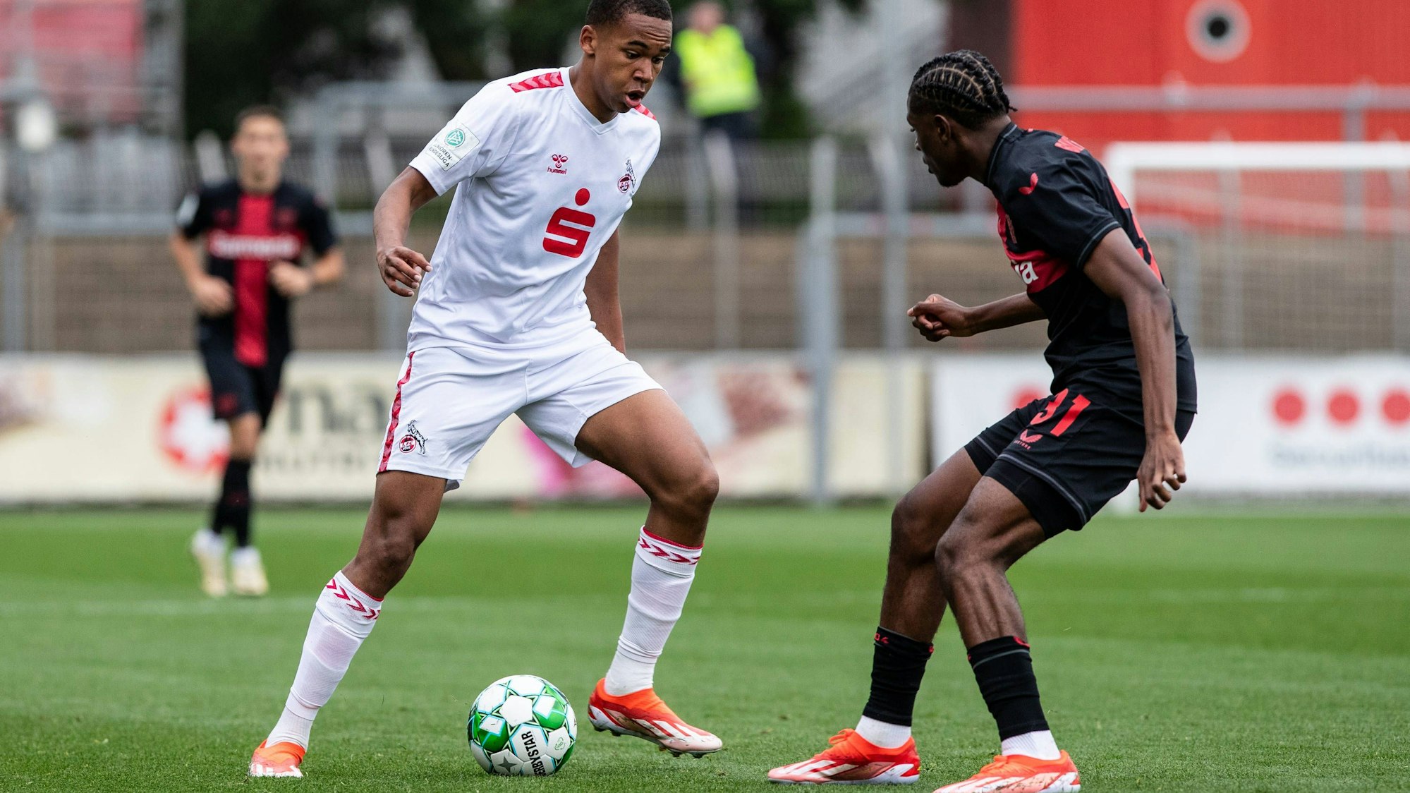 FVM-Pokal Finale A-Junioren 2024: Bayer 04 Leverkusen - 1.FC Köln 15.05.2024 Youssoupha Niang 1.FC Köln U19, 9, Madi Nonamay Bayer 04 Leverkusen, 31 FVM-Pokal Finale A-Junioren 2024: Bayer 04 Leverkusen - 1.FC Köln Rasenplatz am Ulrich-Haberland-Stadion, Leverkusen 15.05.2024 *** FVM Cup Final A Juniors 2024 Bayer 04 Leverkusen 1 FC Köln 15 05 2024 Youssoupha Niang 1 FC Köln U19, 9 , Madi Nonamay Bayer 04 Leverkusen, 31 FVM Cup Final A Juniors 2024 Bayer 04 Leverkusen 1 FC Köln Lawn at Ulrich Haberland Stadium, Leverkusen 15 05 2024 Copyright: xBEAUTIFULxSPORTS/Buriakovx