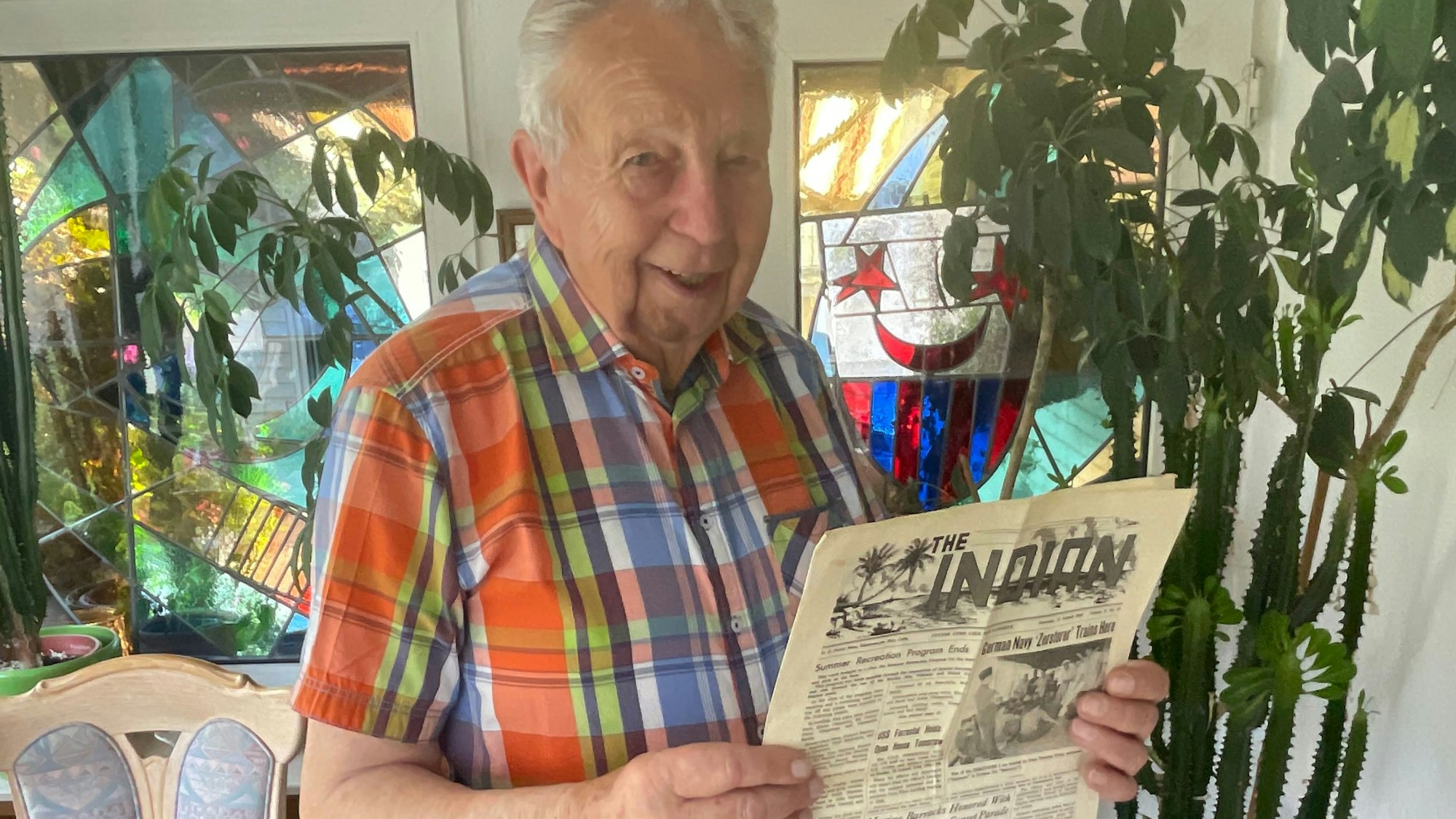 Am 25. August 1959 erschien auf der Titelseite der kubanischen Zeitung „The Indian“ ein Foto, das auch den Gummersbacher Dieter Birkenbeul zeigt. Auf dem Foto hält er das Blatt in den Händen.
