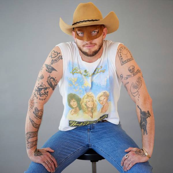 Der Country-Musiker Orville Peck posiert am Mittwoch, 26. Juni 2024, in New York für Porträts, um sein drittes Album „Stampede“ zu bewerben.