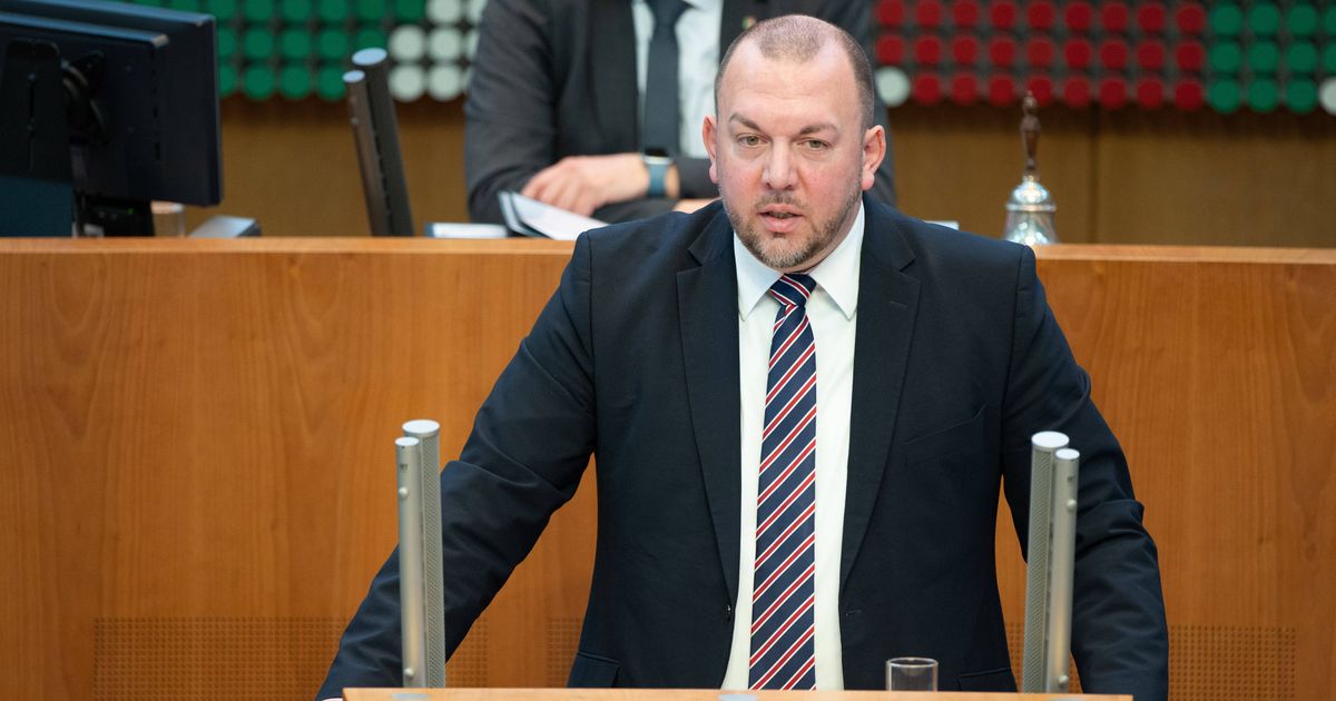 Der AfD-Abgeordnete Klaus Esser beschäftigt Harald Stadelmann nicht weiter