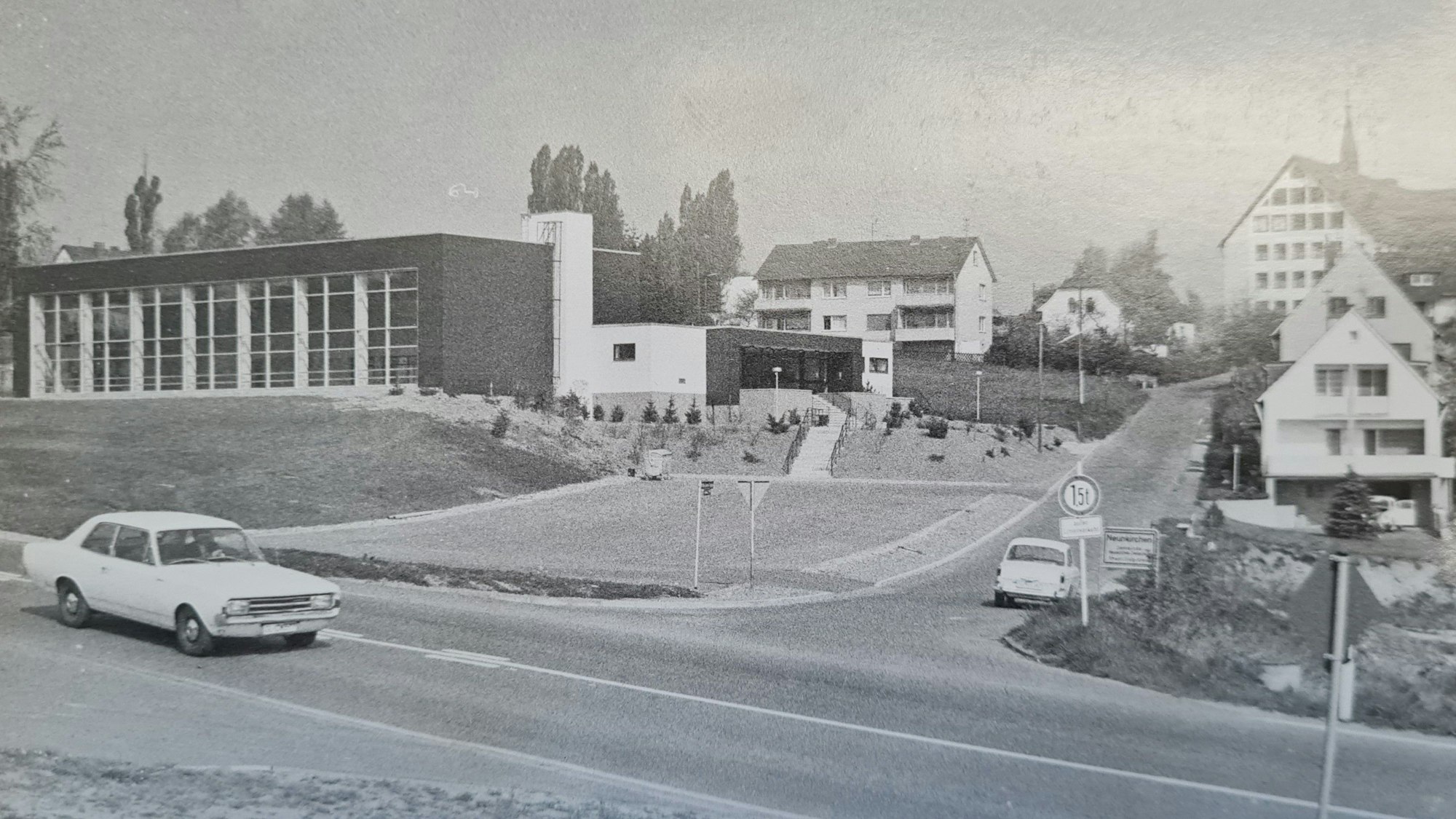 Die Aquarena in Neunkirchen feiert am 18. August ihr 50-jähriges Bestehen. Am 1. April 1974 wurde das Schwimmbad eröffnet. 
Bilder aus den Anfängen.