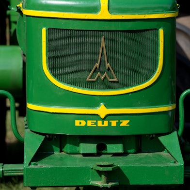 Ein historischer Traktor von Deutz