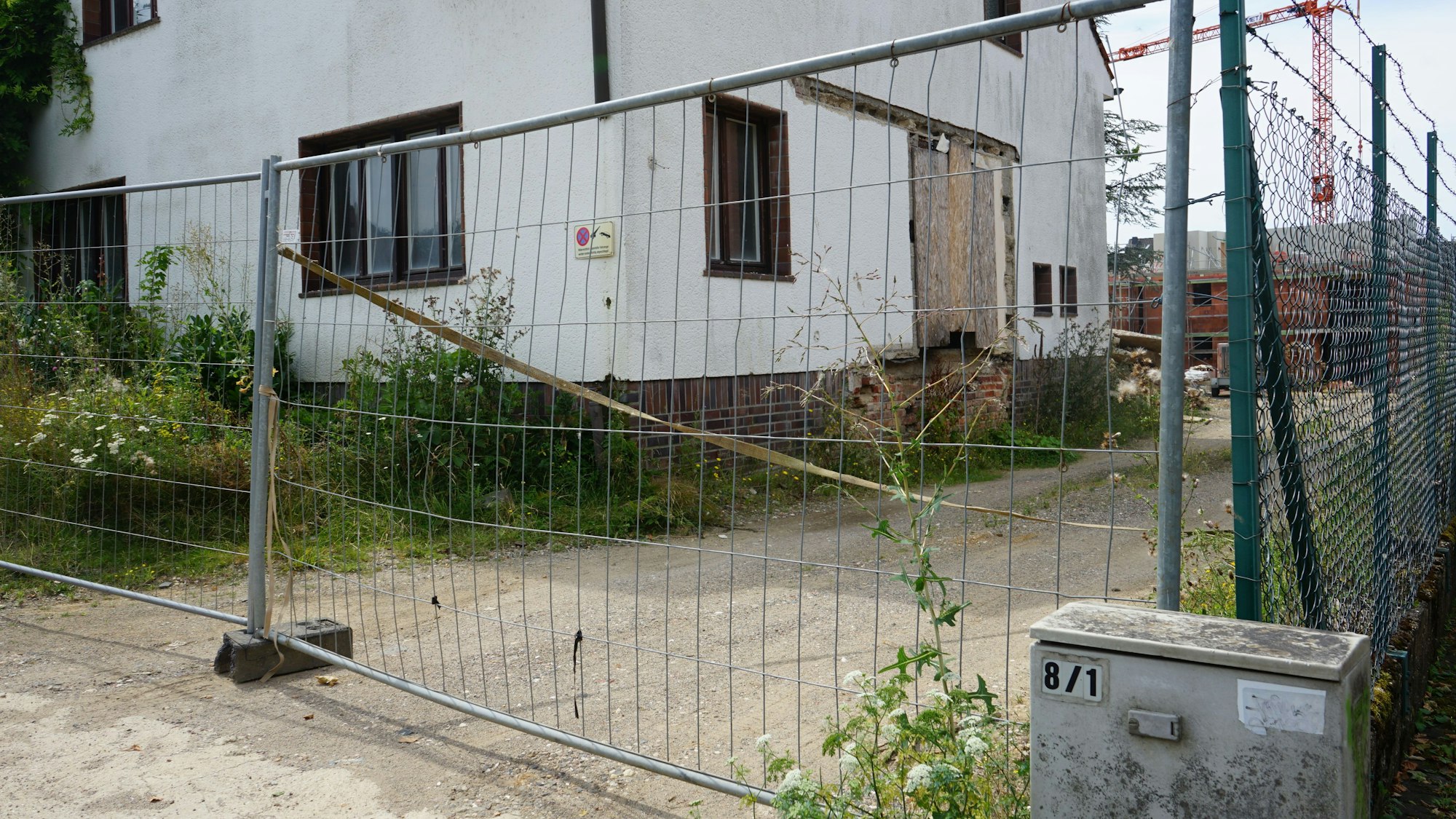 Ein leerstehendes Haus an der Heerstraße.