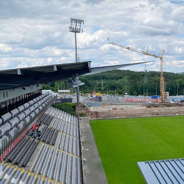 Das Stadion der SV 07 Elversberg, die Ursapharm-Arena, befindet sich weiter im Umbau.