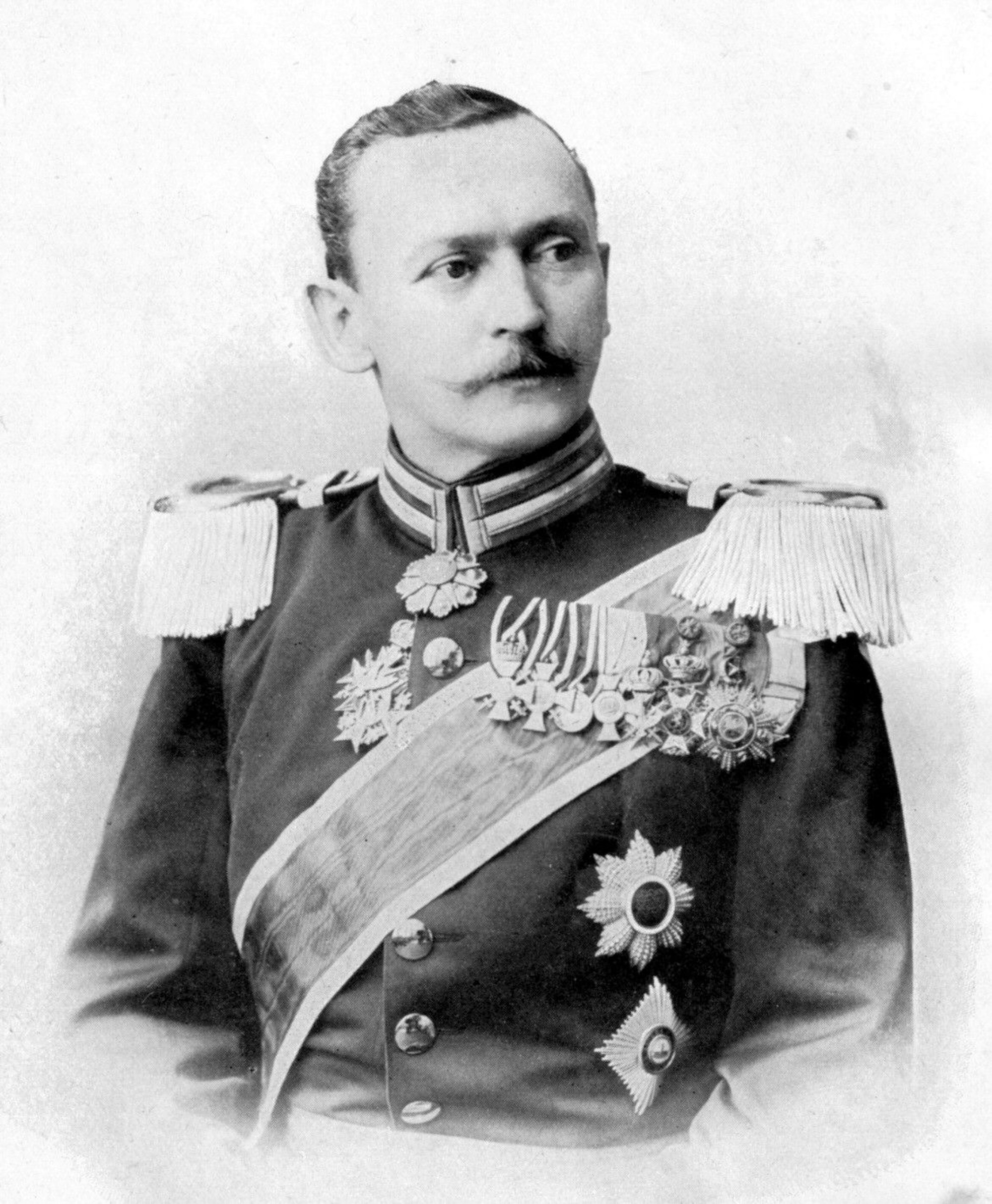 Hermann von Wissmann (1853-1905), deutscher Afrikaforscher und Gouverneur von Deutsch-Ostafrika.