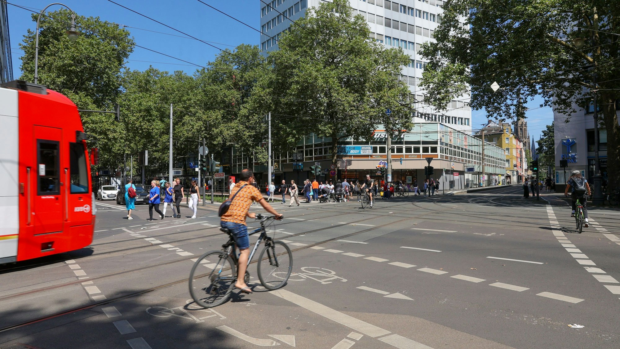Die Kreuzung am Zülpicher Platz.