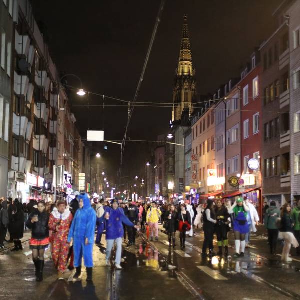 Köln: Impressionen am Abend an der Zülpicher Straße.