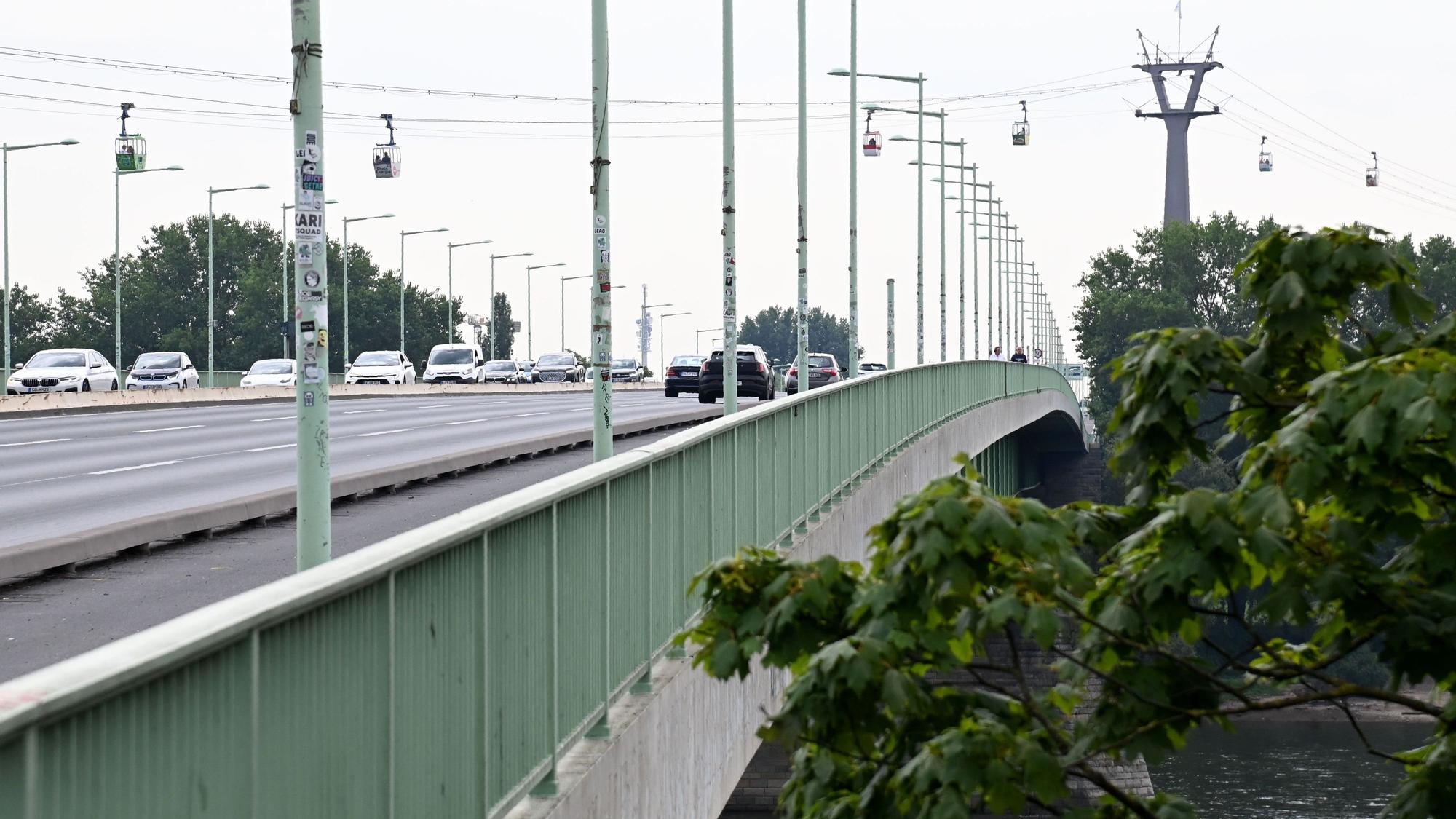 31.07.2024 Köln. Die Zoobrücke. Foto: Alexander Schwaiger