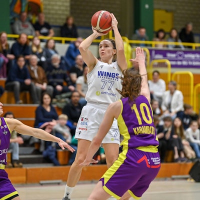 1. Damen Basketball Bundesliga: Orthomol WINGS Leverkusen vs. Medical Instinct Veilchen BG 74, 09.03.2024 Mante Kvederaviciute Orthomol WINGS Leverkusen 77, 1. Damen Basketball Bundesliga: Orthomol WINGS Leverkusen vs. Medical Instinct Veilchen BG 74 am 09.03.2024 in der Sporthalle Werner-Heisenberg-Gymnasium in Opladen Nordrhein-Westfalen *** 1 Womens Basketball Bundesliga Orthomol WINGS Leverkusen vs Medical Instinct Veilchen BG 74, 09 03 2024 Mante Kvederaviciute Orthomol WINGS Leverkusen 77 , 1 Womens Basketball Bundesliga Orthomol WINGS Leverkusen vs Medical Instinct Veilchen BG 74 on 09 03 2024 at the Sporthalle Werner Heisenberg Gymnasium in Opladen Nordrhein Westfalen Copyright: xBEAUTIFULxSPORTS/Mueller-Laschetx