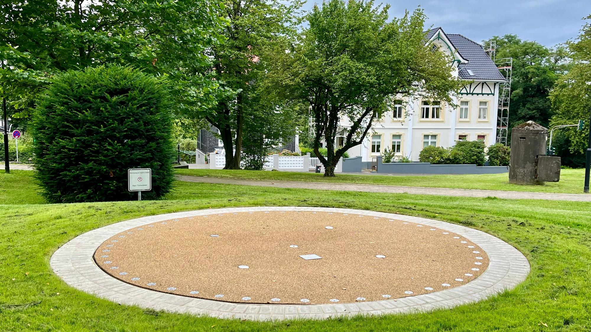 Das Fontänenfeld im Park „Alter Friedhof“ in Burscheid