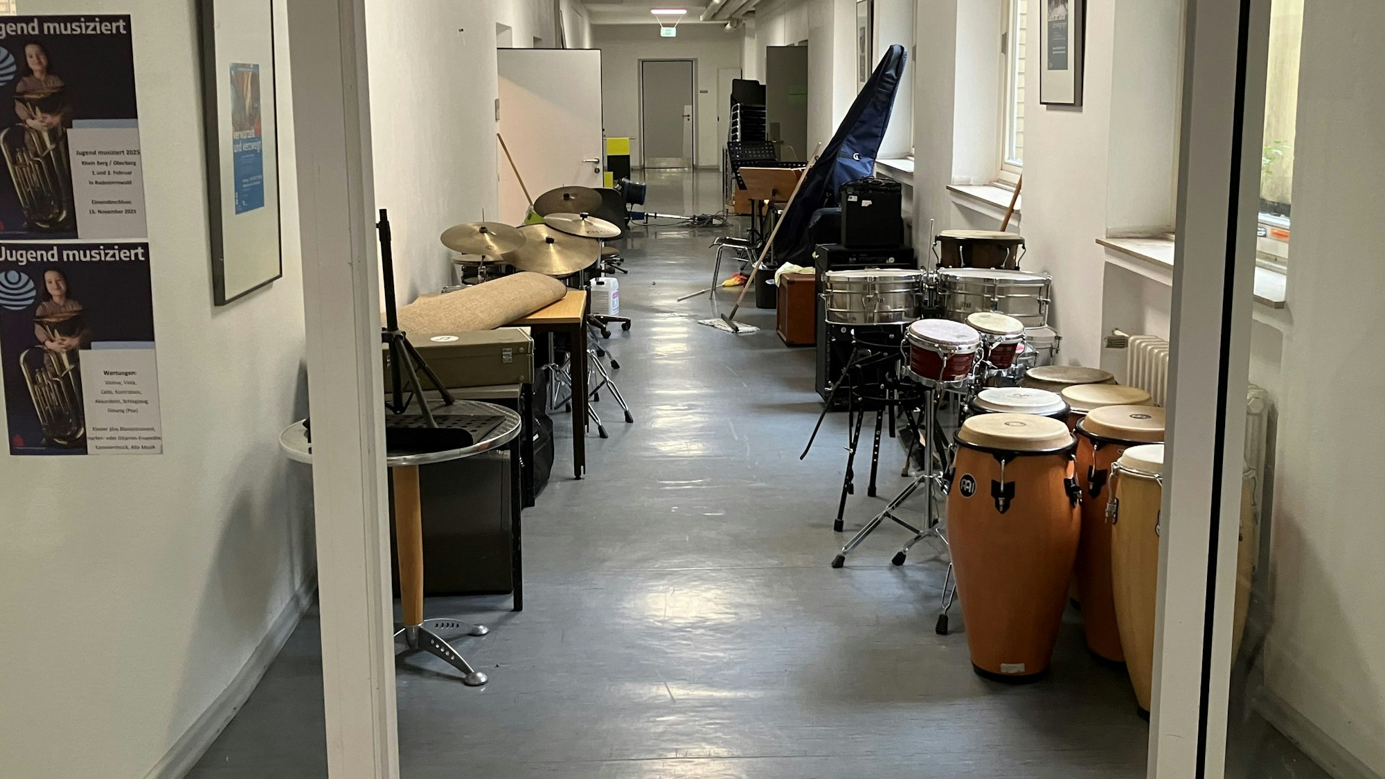 Die Unterrichtsräume sollen wieder sauber erstrahlen: Derweil haben Instrumente und Zubehör Pause