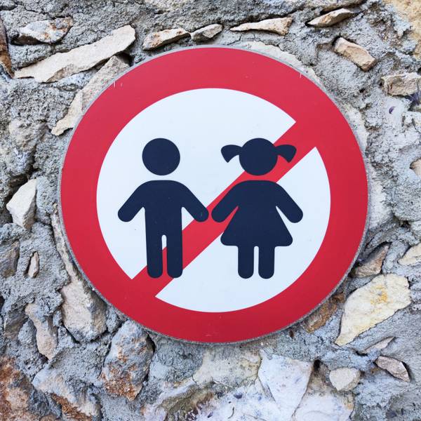 Ein Schild das zeigt: Hier haben Kinder keinen Zutritt.