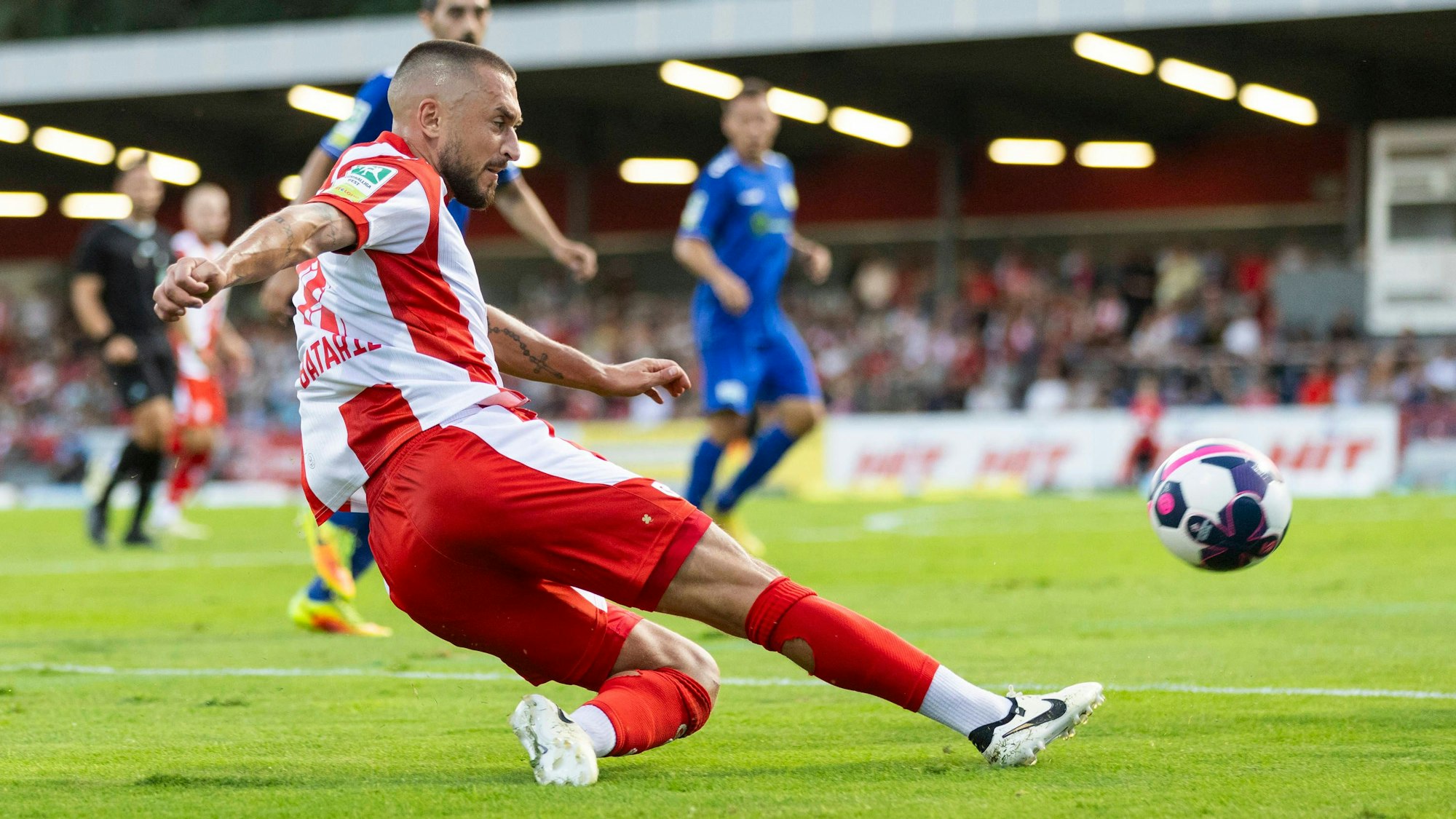 Regionalliga West Fortuna Köln - 1. FC Düren, 09.08.2024 Stipe Batarilo Fortuna Köln, 8. Regionalliga West, Fortuna Köln - 1. FC Düren, 3. Spieltag, am 09.08.2024, Südstadion, Köln *** Regionalliga West Fortuna Köln 1 FC Düren, 09 08 2024 Stipe Batarilo Fortuna Köln, 8 Regionalliga West, Fortuna Köln 1 FC Düren, 3 Matchday, on 09 08 2024, Südstadion, Cologne Copyright: xBEAUTIFULxSPORTS/Meuselx