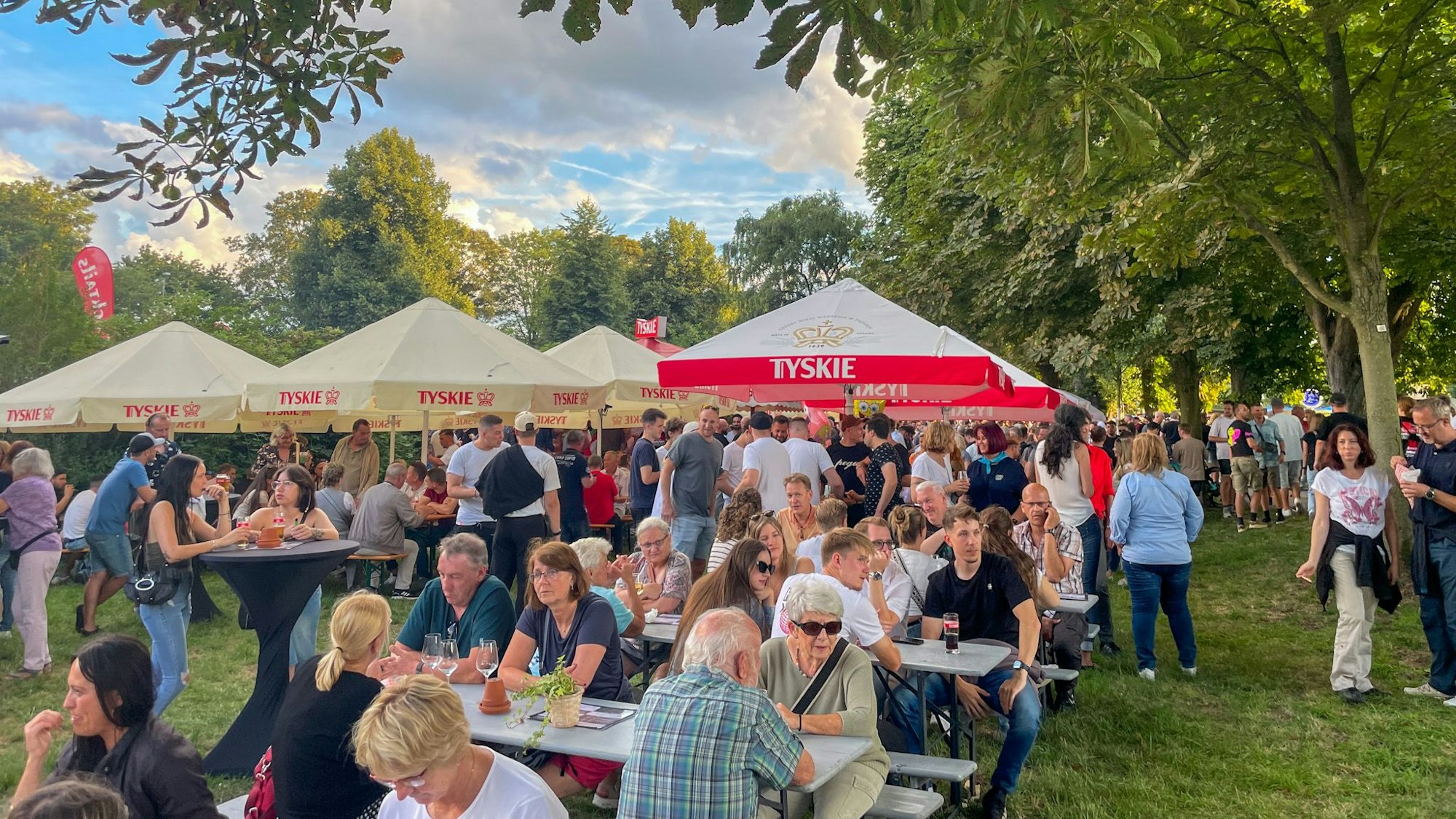 Tausende Menschen waren am Wochenende wieder auf der Bierbörse in Opladen zu Gast.