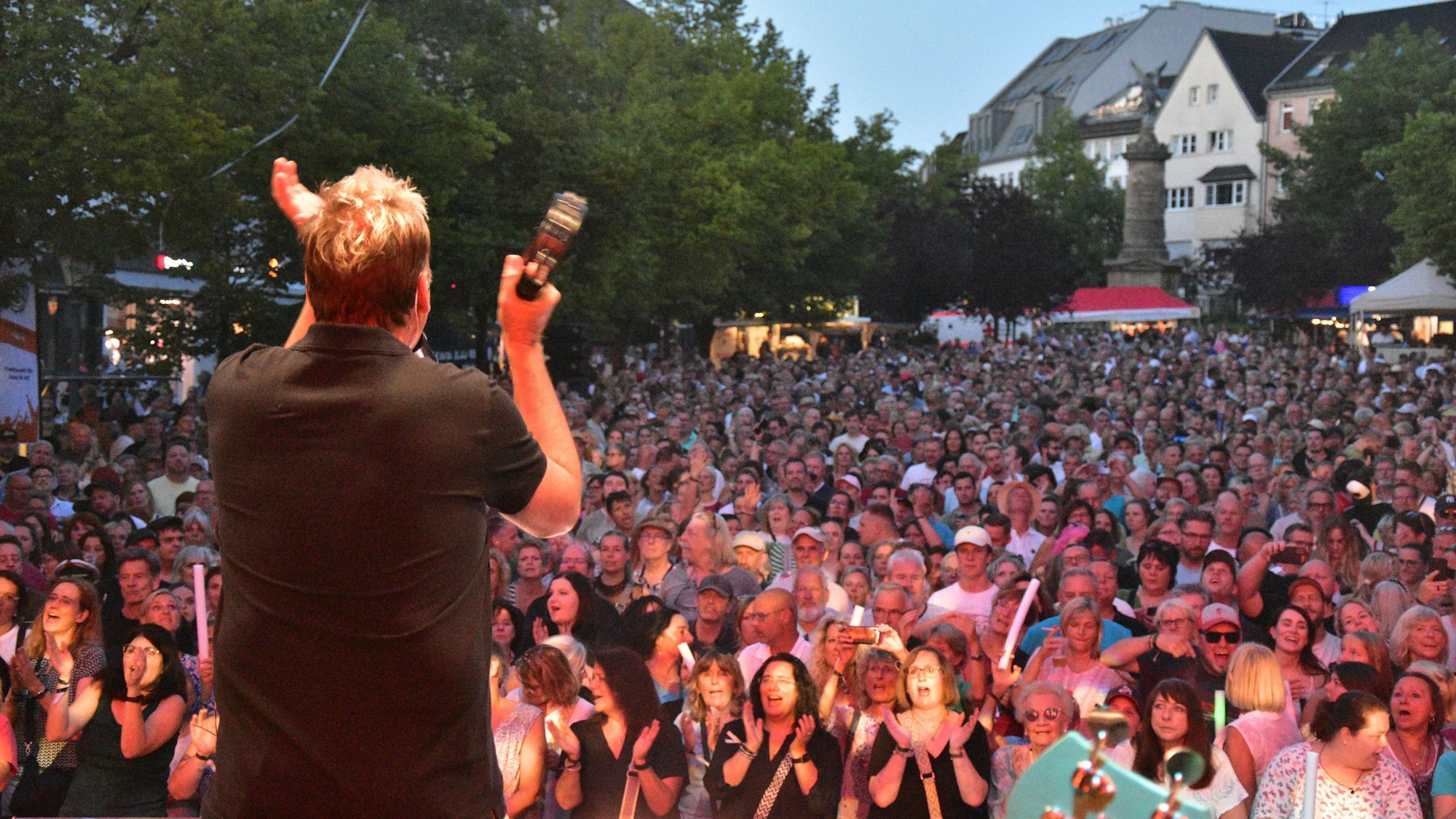 Bläck Fööss-Sänger Mirko Bäumer machte Stimmung.