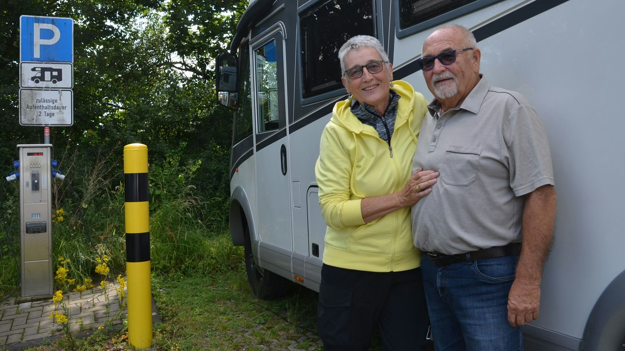 Wer zum Beispiel in Oberberg mit einem solchen Reisemobil unterwegs ist, muss einige Regeln beachten, damit es im öffentlichen Raum keinen Ärger gibt.