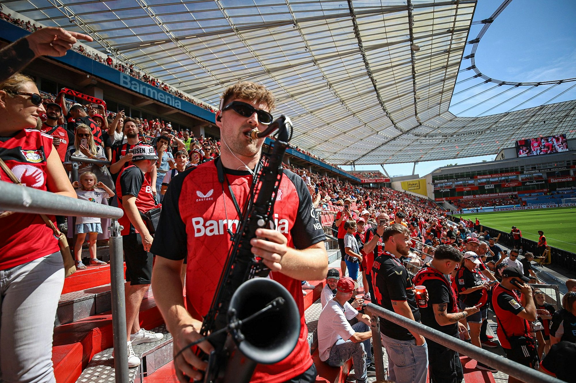 Auch Kult-Saxofoinst André Schnura war nach Leverkusen gekommen.