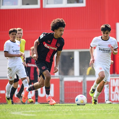 LEVERKUSEN, GERMANY - 1 MAY, 2024: Francis Onyeka, The football match of Half Final B-Junioren Bundesliga U17, U 17 Bayer 04 Leverkusen vs SG Eintracht Frankfurt U17 at Ulrich-Haberland-Stadion PUBLICATIONxNOTxINxRUS Copyright: xVItaliixKliuievx