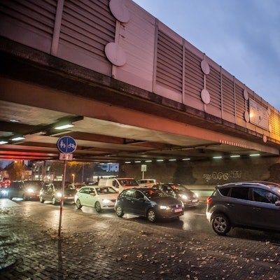 Autobahn 3 Leverkusen Brücke über die Gustav-Heinemann-Straße  Foto: Ralf Krieger