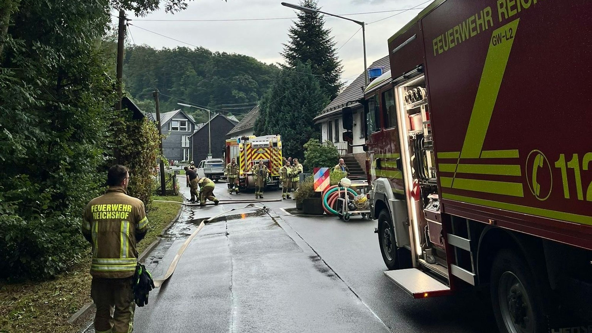 Besonders die Reichshofer Feuerwehr war am Dienstag gefordert.