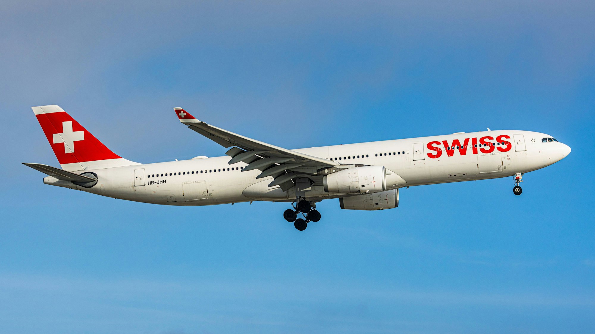 Ein Airbus A330 von Swiss in der Luft.