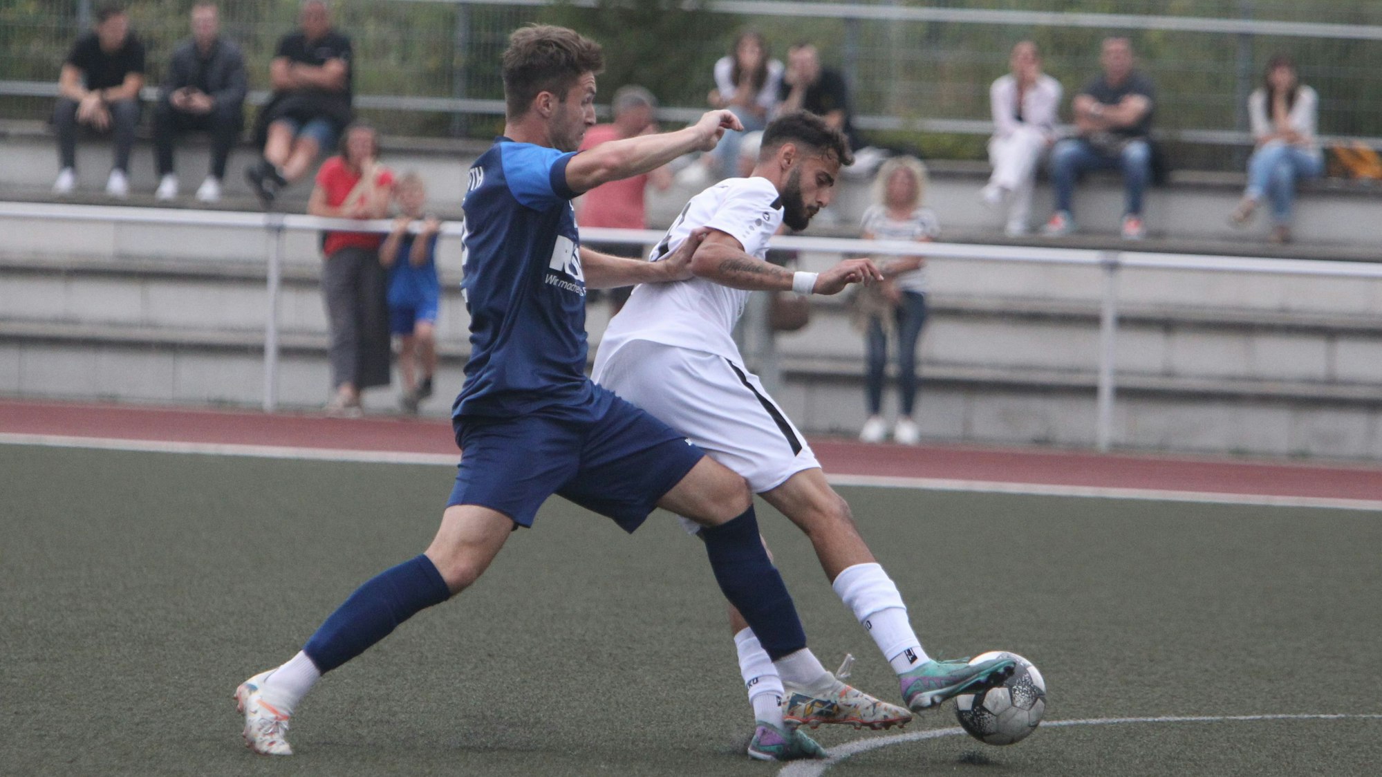 René Dzubiella gegen Haytam Bouskouchi