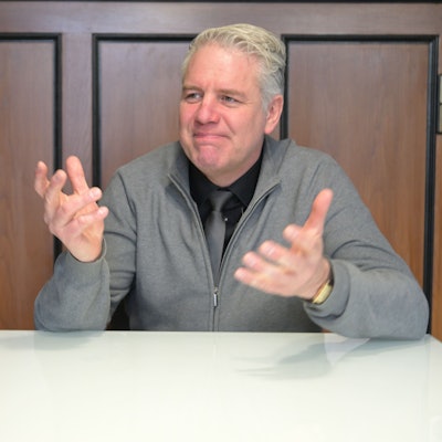 Odenthals Bürgermeister Robert Lennerts in seinem Amtszimmer.