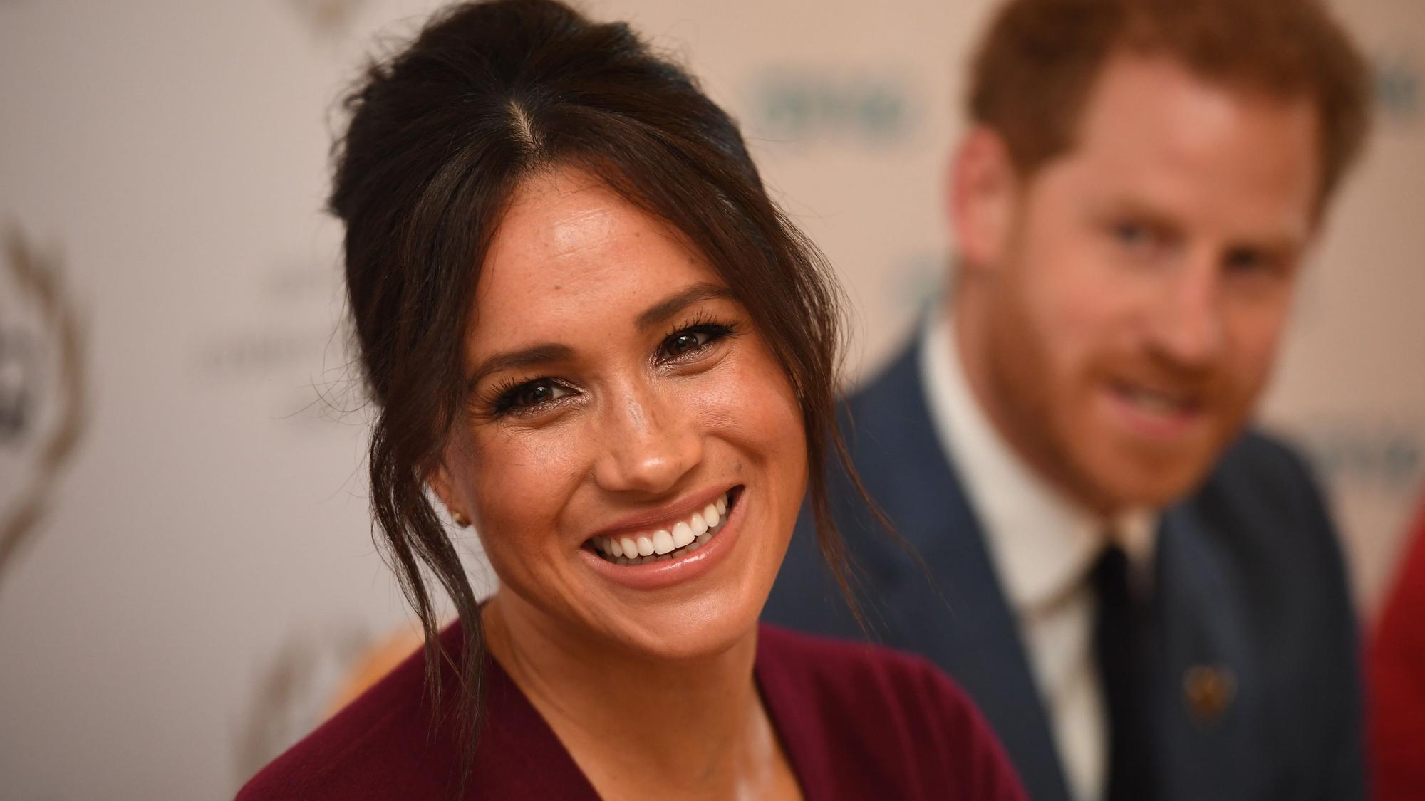 Prinz Harry und seine Frau Meghan nehmen an einer Diskussionsrunde über die Gleichstellung der Geschlechter mit dem Queen's Commonwealth Trust und der Organisation One Young World nach Schloss Windsor teil.