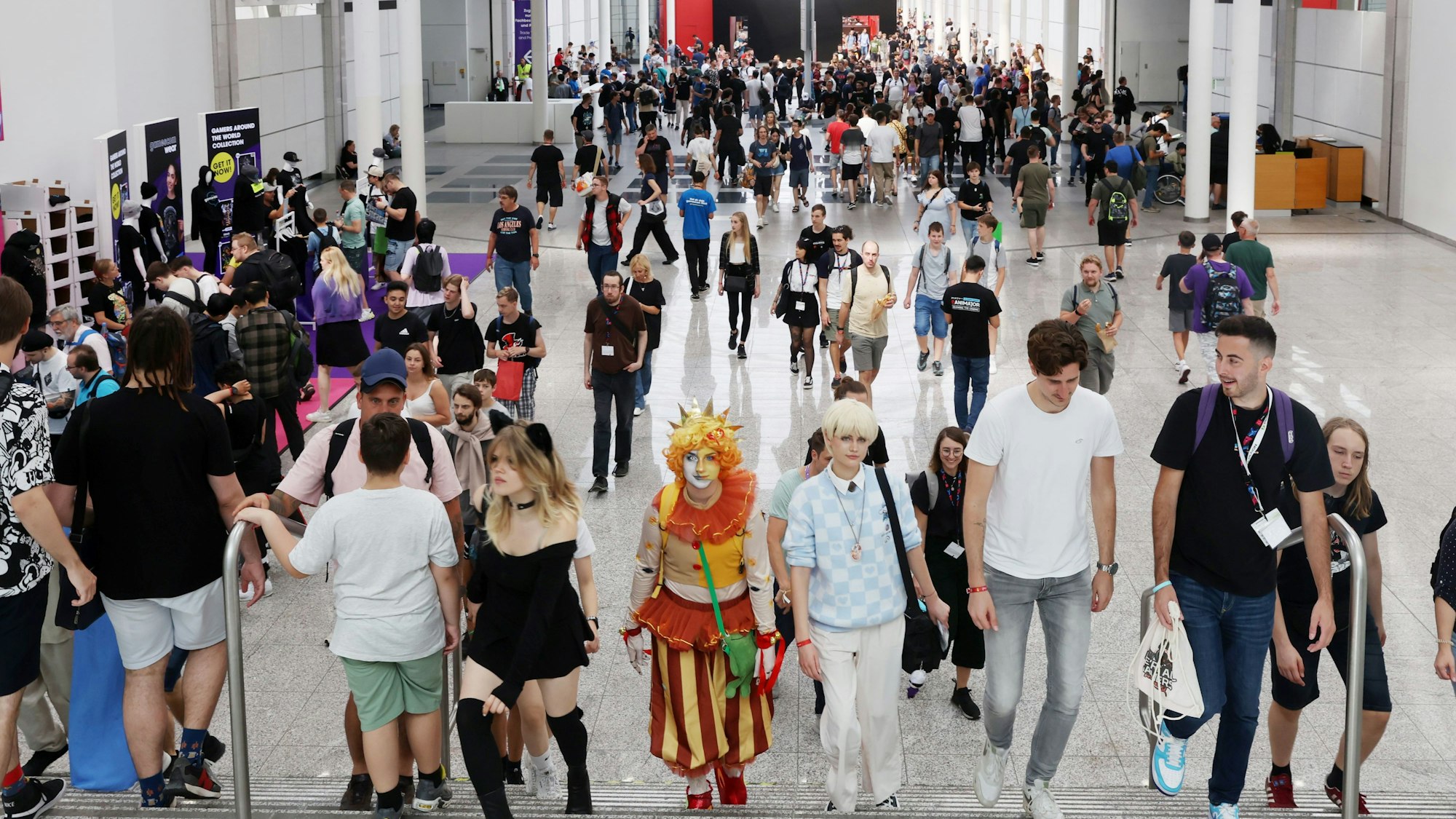 24.08.2023
Köln:
Rundgang auf der Gamescom
Verkleidete Besucher, Cosplayer
Foto: Martina Goyert