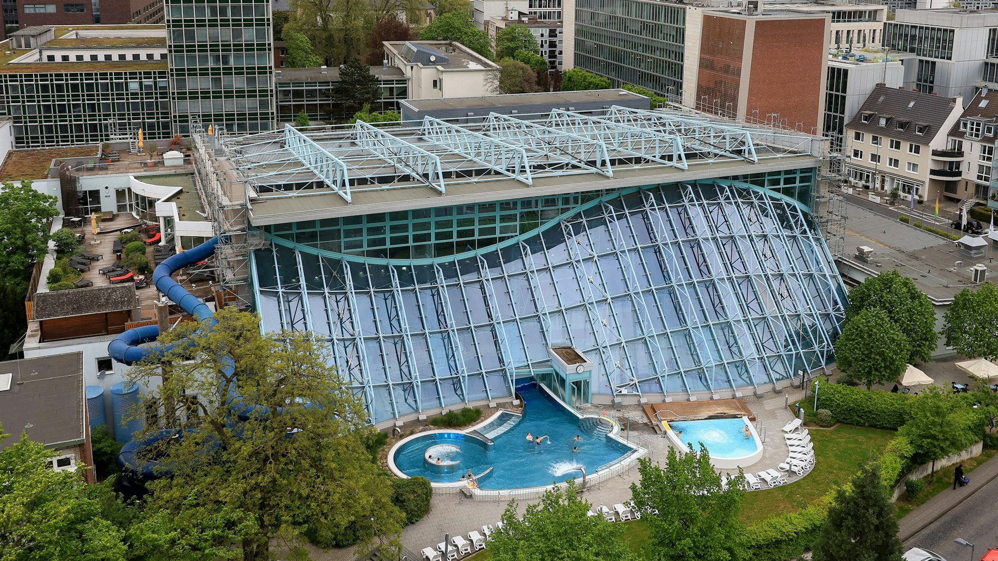 29.04.2024, Köln: Außenansicht des Agrippabades.
Foto: Michael Bause