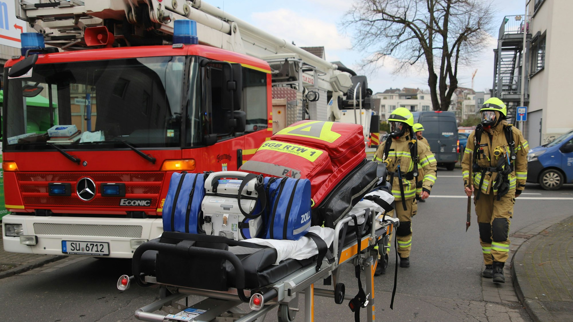 Die Siegburger Feuerwehr beim Einsatz (Archivfoto).