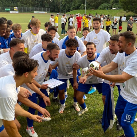 18.08.2024, Fussball-Pokal-FC Pesch-Deutz 05
Sieger FC Pesch
Foto: Uli Herhaus
