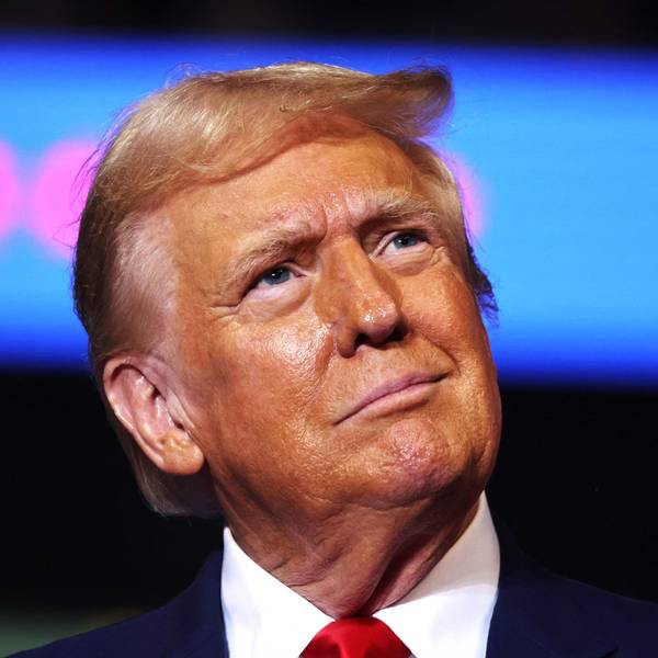 Der republikanische Präsidentschaftskandidat und ehemalige US-Präsident Donald Trump spricht bei einer Wahlkampfveranstaltung in Wilkes-Barre.