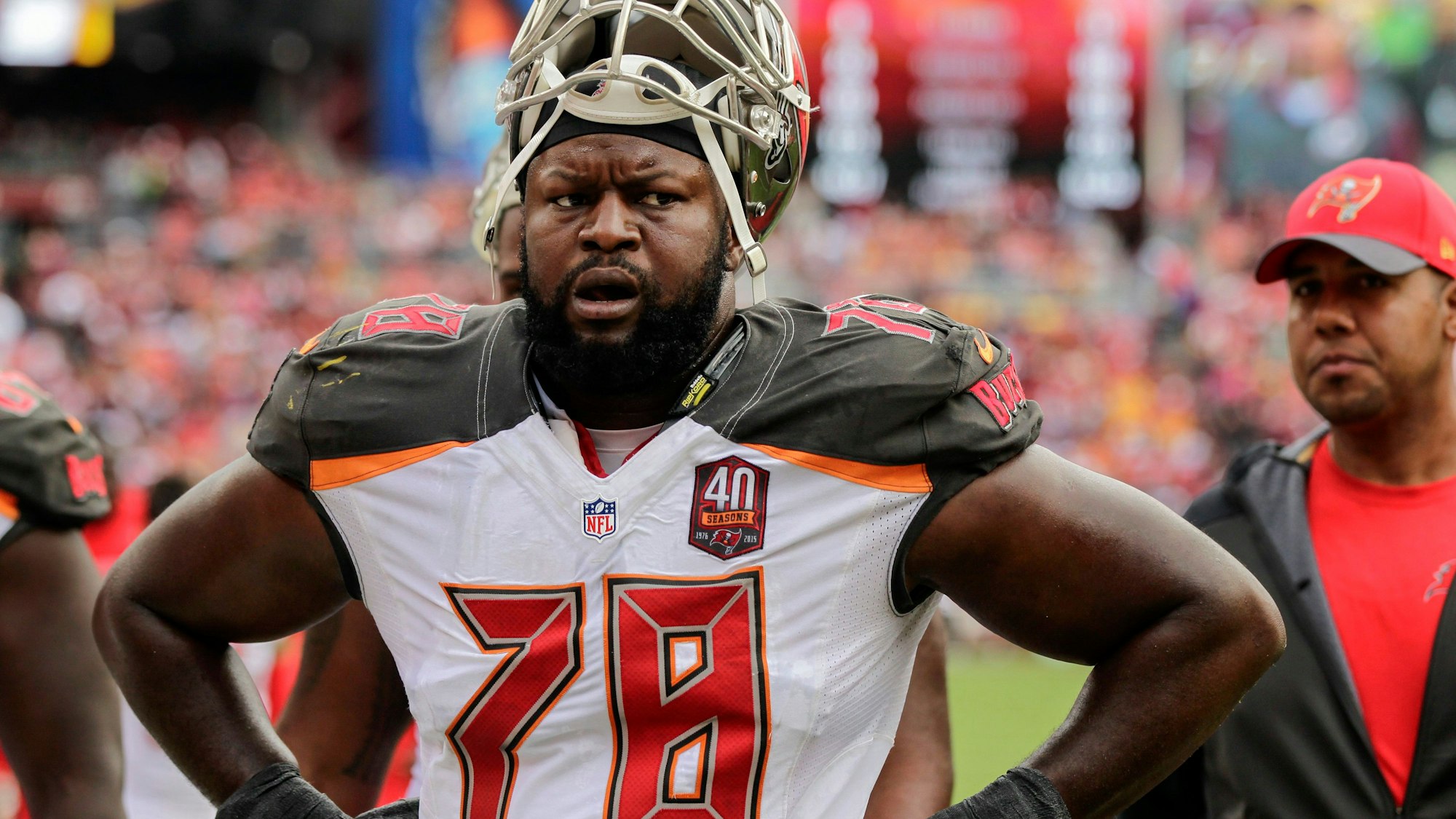 Gosder Cherilus trägt das Trikot der Tampa Bay Buccaneers. (Archivbild)