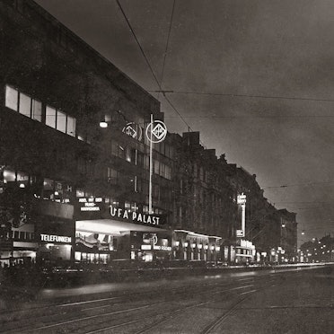 Blick auf den UFA-Palast und Hotel Stollwerck in Köln, vermutlich 1920er Jahre, Fotograf unbekannt