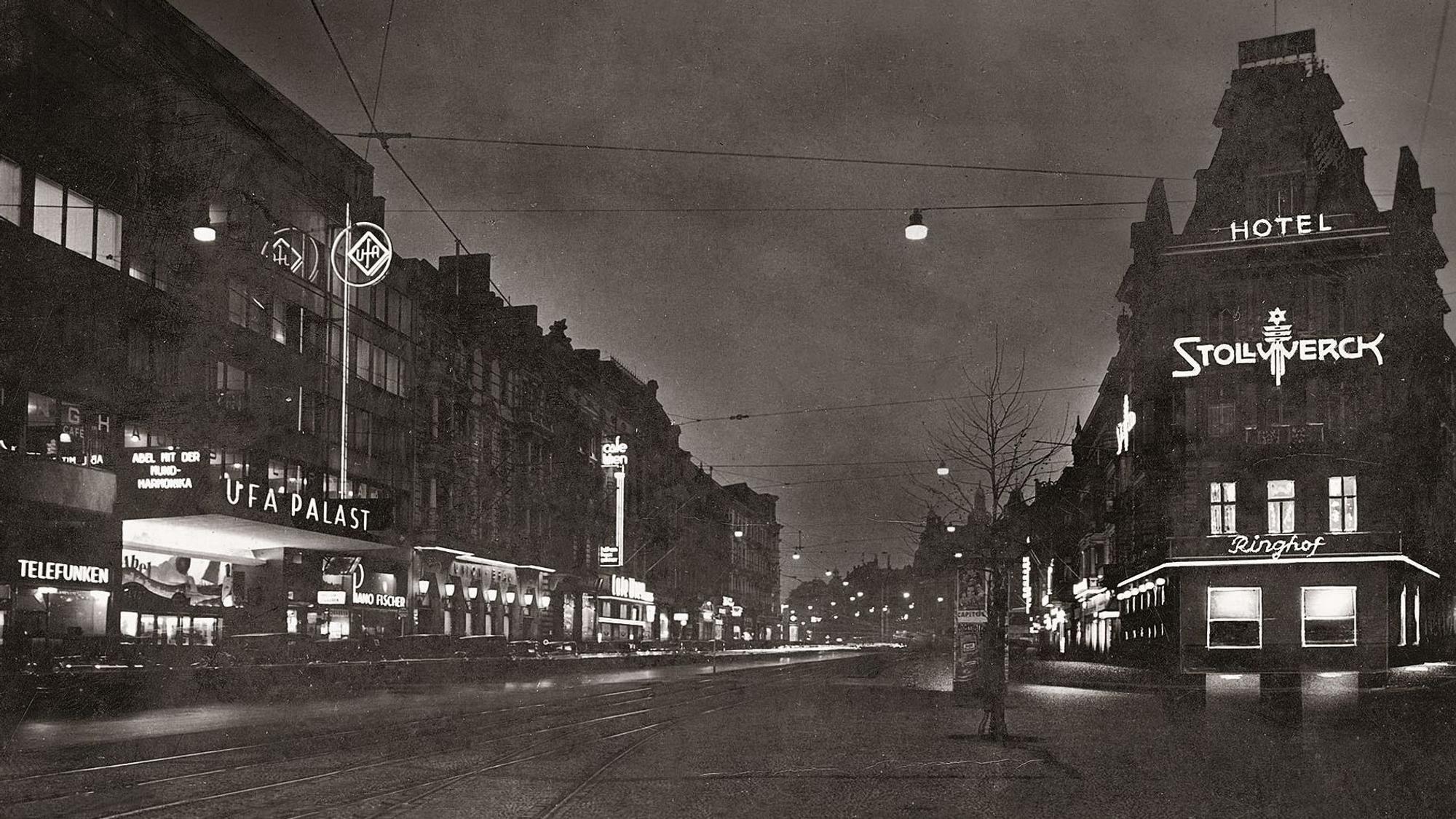 Blick auf den UFA-Palast und Hotel Stollwerck in Köln, vermutlich 1920er Jahre, Fotograf unbekannt