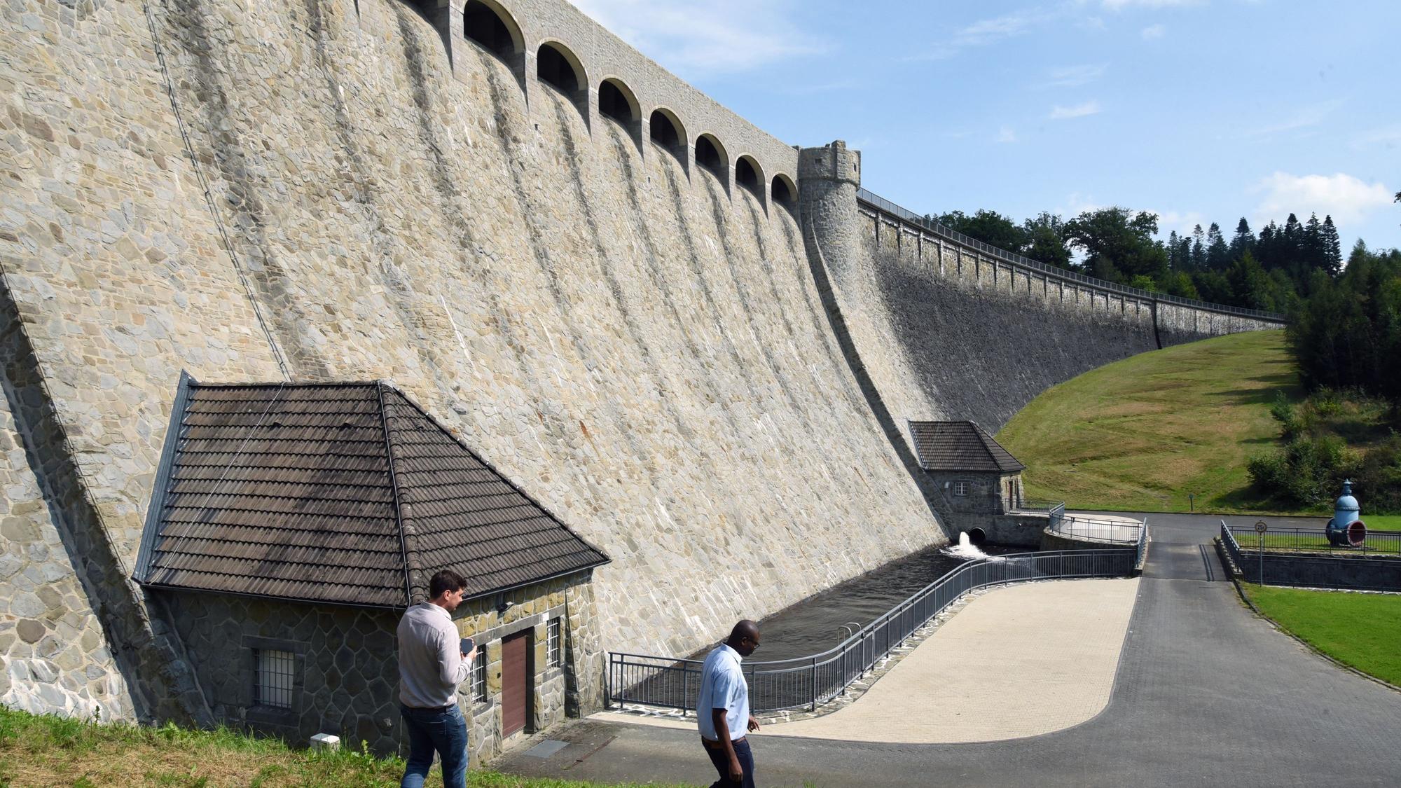 Das Foto zeigt die Staumauer der Kerspetalperre.