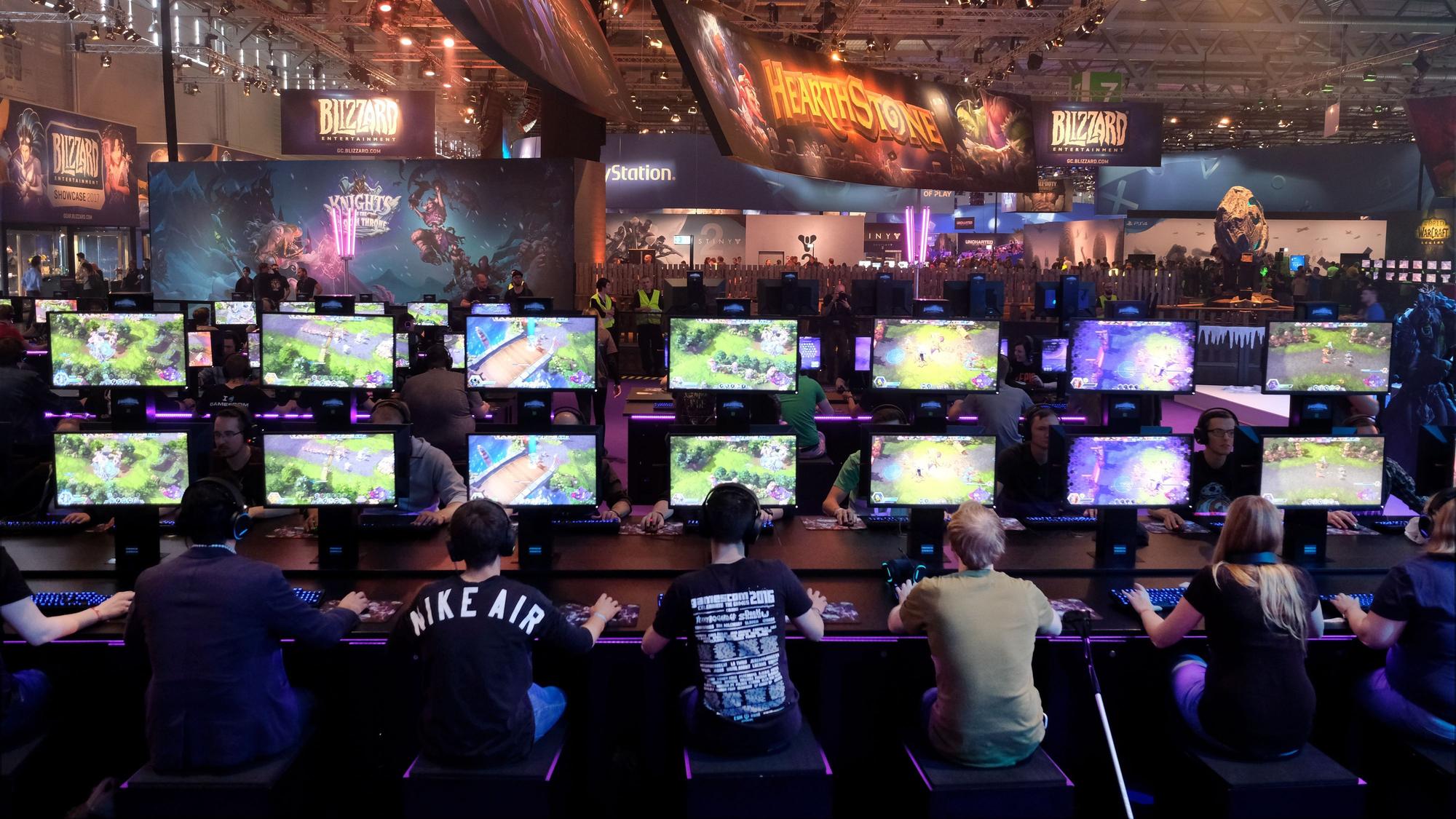 2017-08-21 Gamescom
20170821
Copyright: Max Grönert
