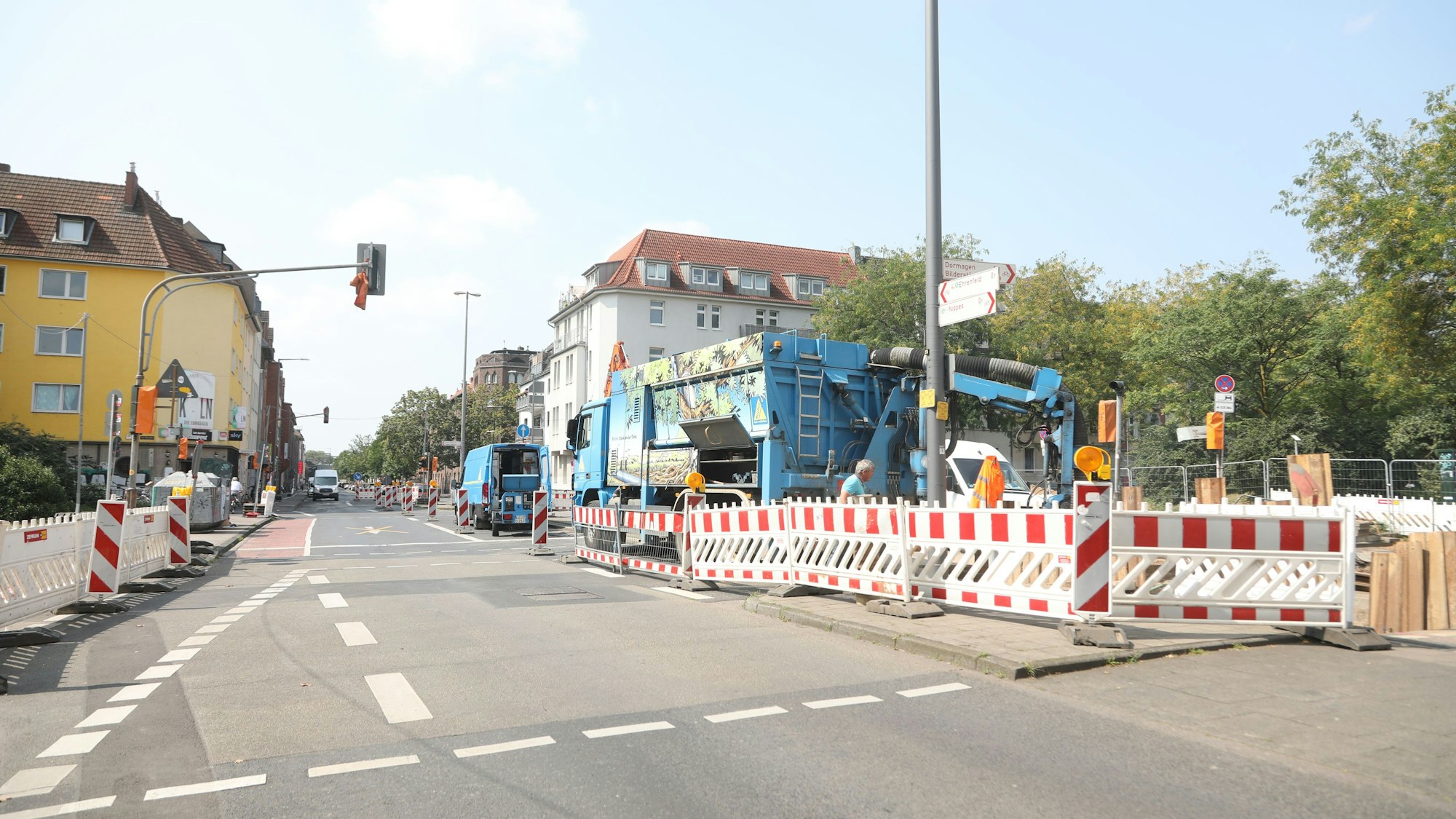 Aktuell führt die Rhein-Energie vorbereitende Arbeiten an der Brücke durch.